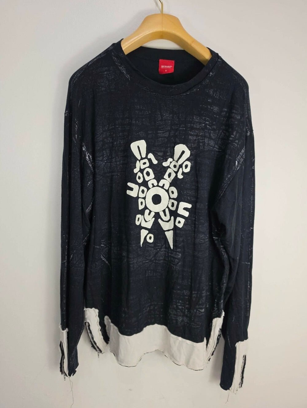 Men's Black Graphic Long-Sleeve Sweater with White Accent